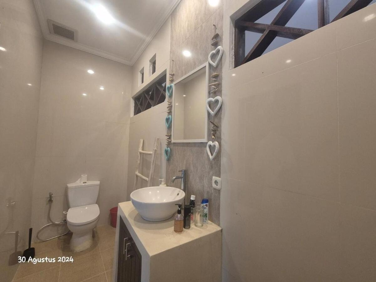 Aura 3 Bedroom In Seminyak, Near The Villa